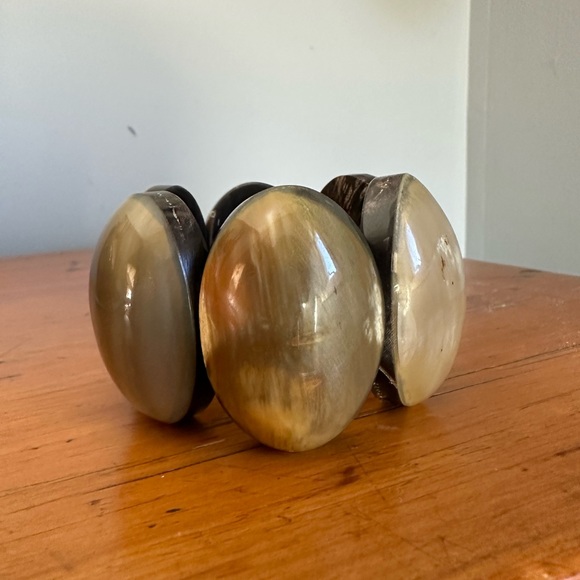 Monies Statement Horn Bracelet - Picture 3 of 13